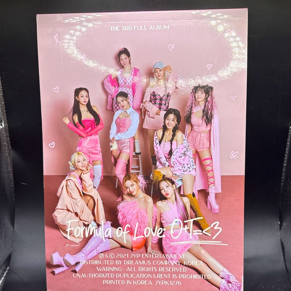 Formula of Love: O+T=<3 Album + Poster and collectibles